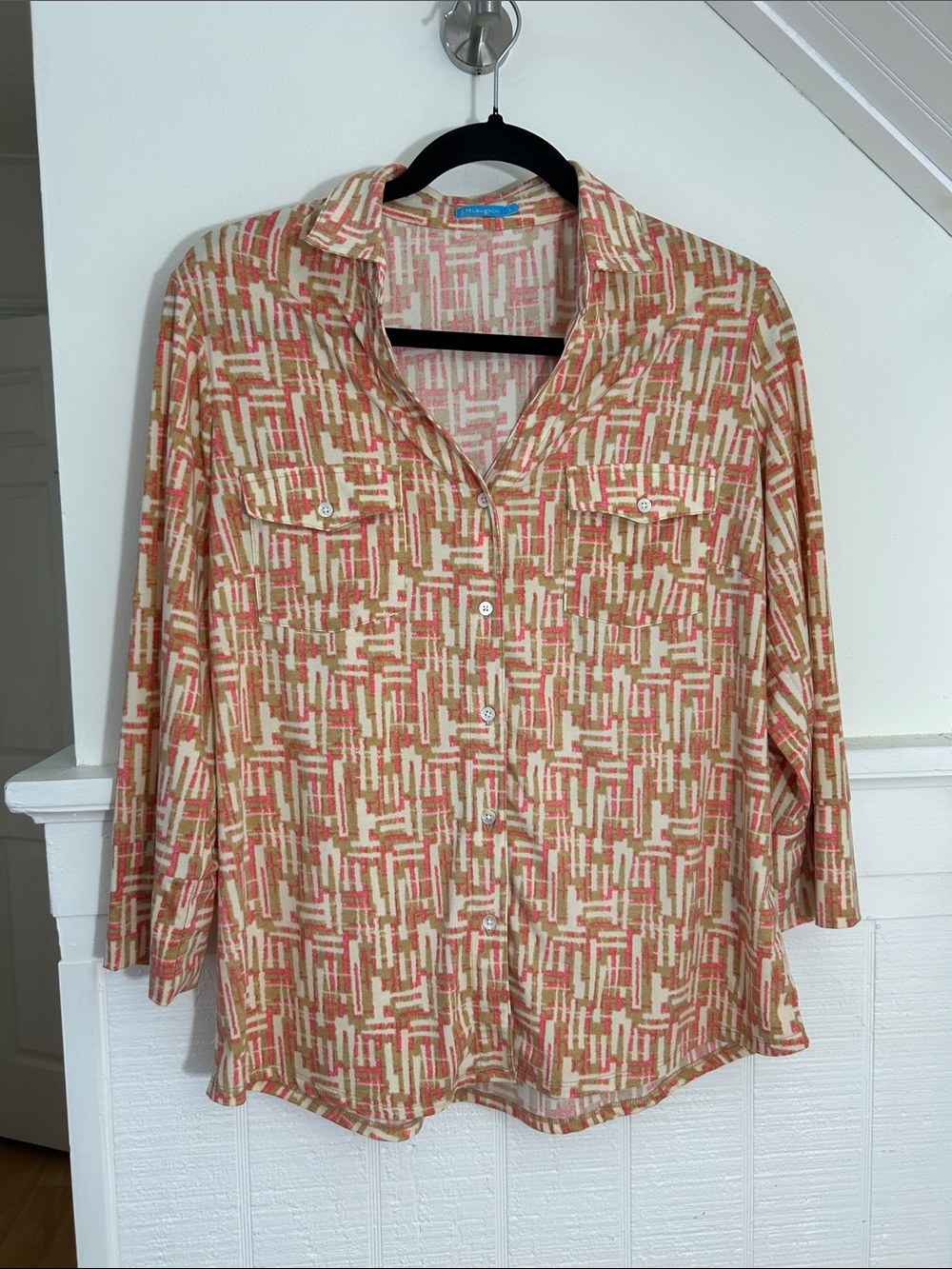 J McLaughlin Button Down Collared Blouse, Pink & Tan size Large